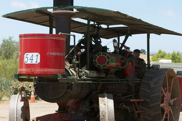 #htmlcaption5 June Tractor Show
