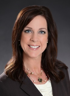 Amy McNally Headshot